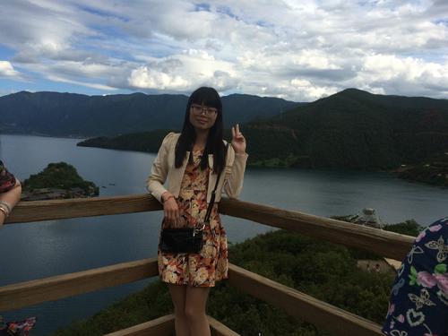陈晓玲近照
